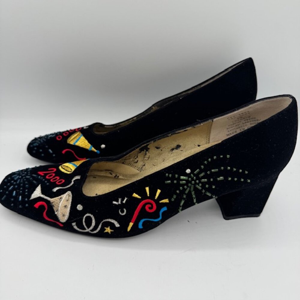 Vintage y2k Worthington Velvet Embroidered Black High Heels Size 9